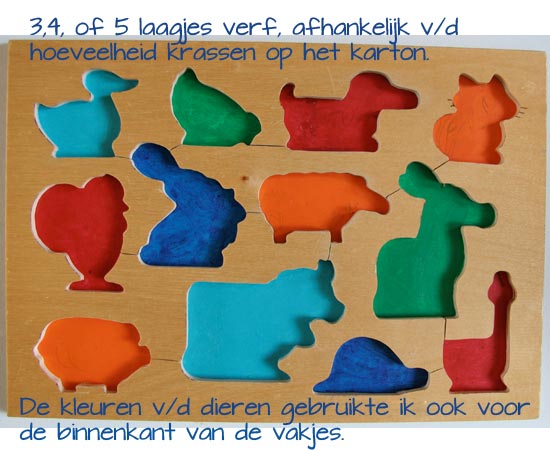 foto van houten puzzel geverfd met acrylverf stap 2